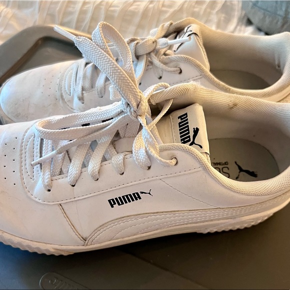Puma Soft Foam Size 9.5 White Women’s Sneakers - Picture 2 of 5